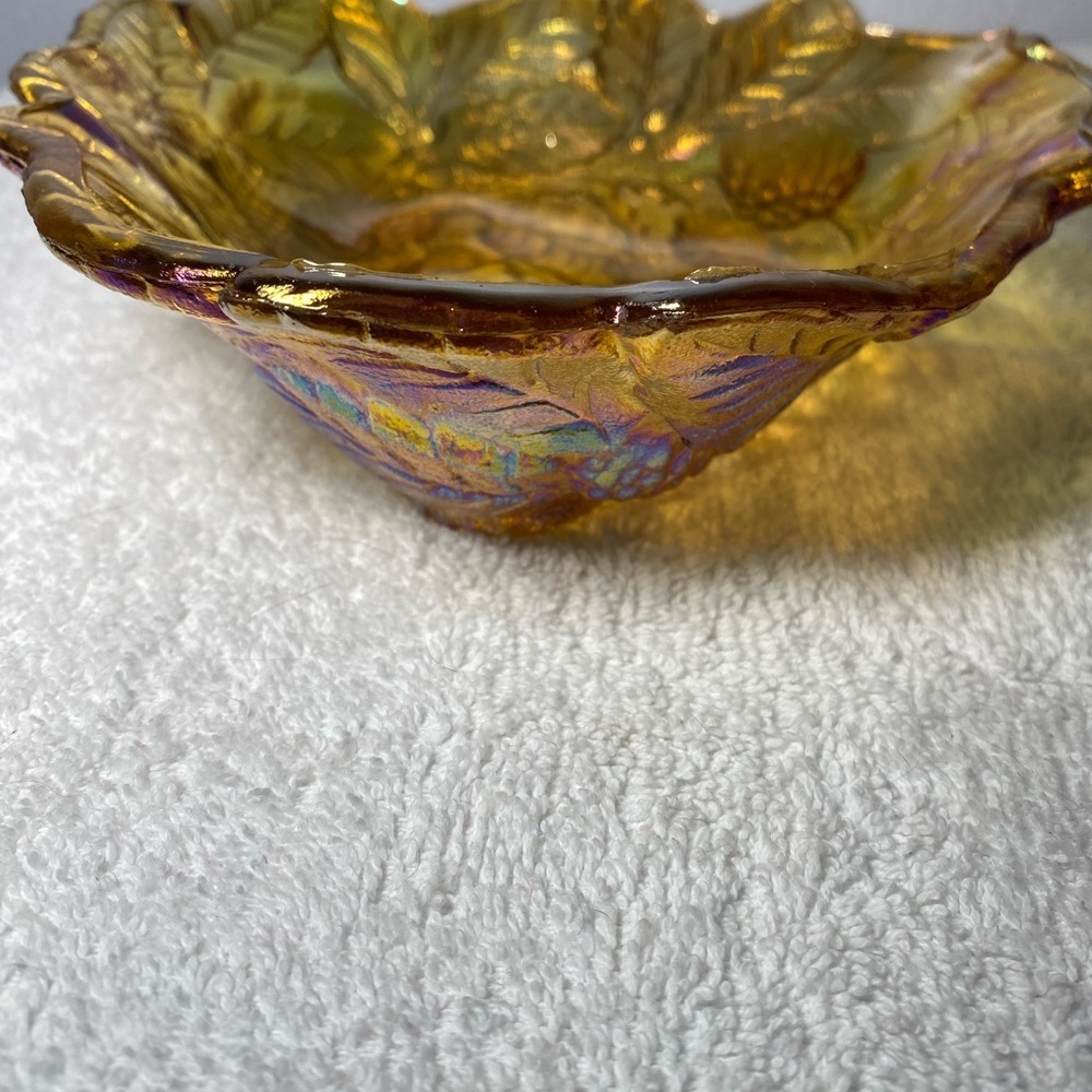 Vintage Amber grapes and leaves candy dish - Picture 2 of 7